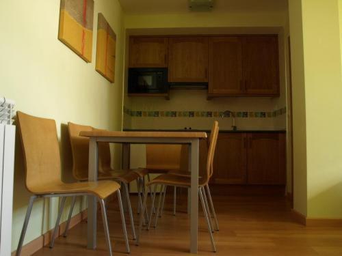 Aparthotel Pena Telera Resort El Pueyo de Jaca Εξωτερικό φωτογραφία